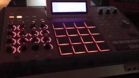 "Unbox AKAI MPC Renaissance" by: Ingo Boss