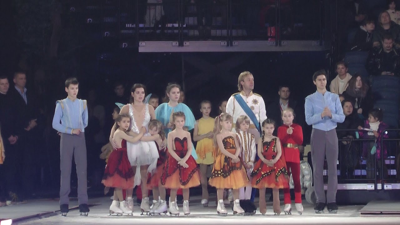 Евгений Плющенко.Поклонка.ШОу Золушка Москва - YouTube