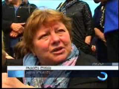 იპოთეკით დაზარალებულთა აქცია პარლამენტთან