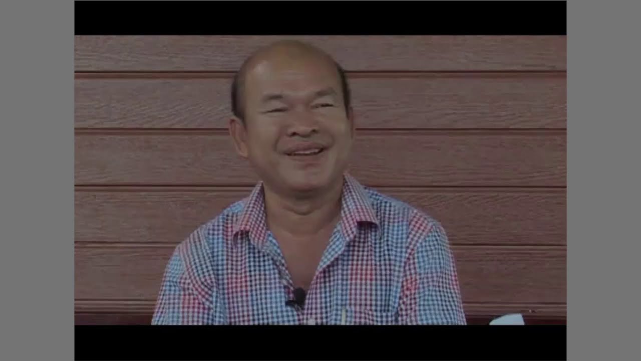 รอยลายไก่ชน p1( เสี่ยเผือก) คุณรุ่งเรือง ยิ่งเจริญ  ประธานชมรมอนุรักษและพัฒนาไก่พื้นเมืองฝั่งธนบุรี