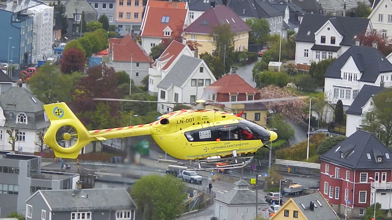 Airbus H 145 - LN-OOT Luftambulansen lander Haukeland sykehus -med pasient fra Haugesund
