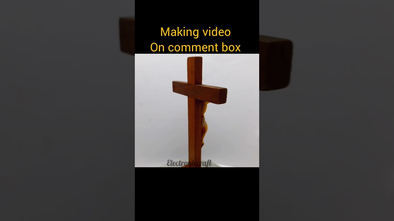 "360° Rotating Display: Showcase Like a Pro!" 