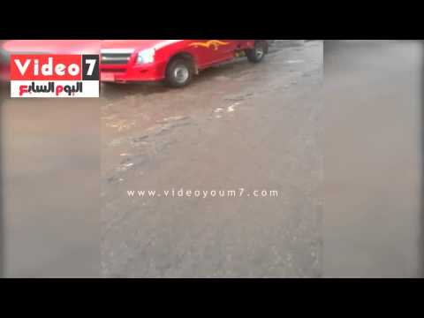 صحافة المواطن طفح المجارى بشارع جمال عبدالناصر بجسر السويس