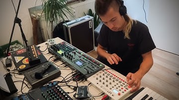 Ambient/Downtempo/Breakbeat Liveset - Elektron Octatrack, Digitone, Model:Samples Liveset