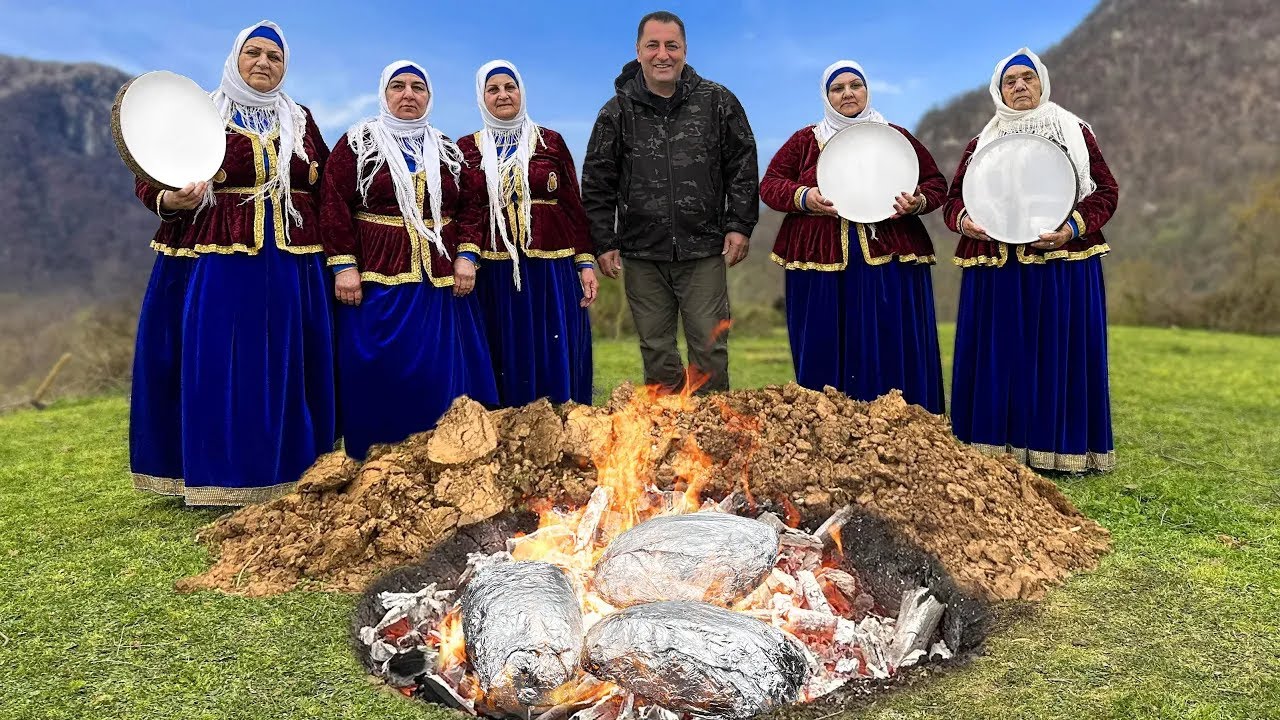 ⁣Turkeys Baked on Coals! Tea Ceremony with National Songs and a Hearty Dinner