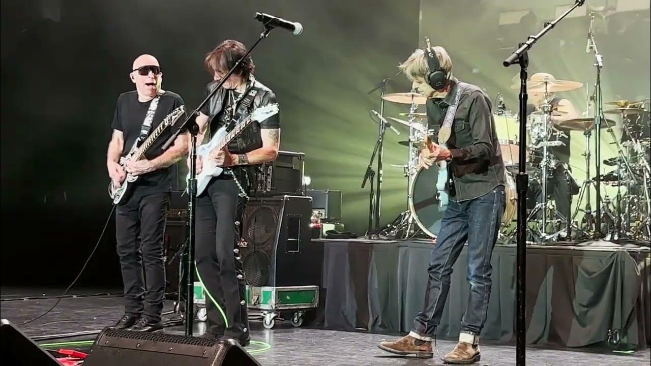 The moody blues logo. коцюрбий евгений анатольевич владивосток. Blues live. Blues live. Sonny black.