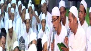 Shollu 'ala Nurilladzi - Majlis Maulid Al Habsyi  - Majlis Dzikir Darul Ikrom Kedanyang Gresik 2013