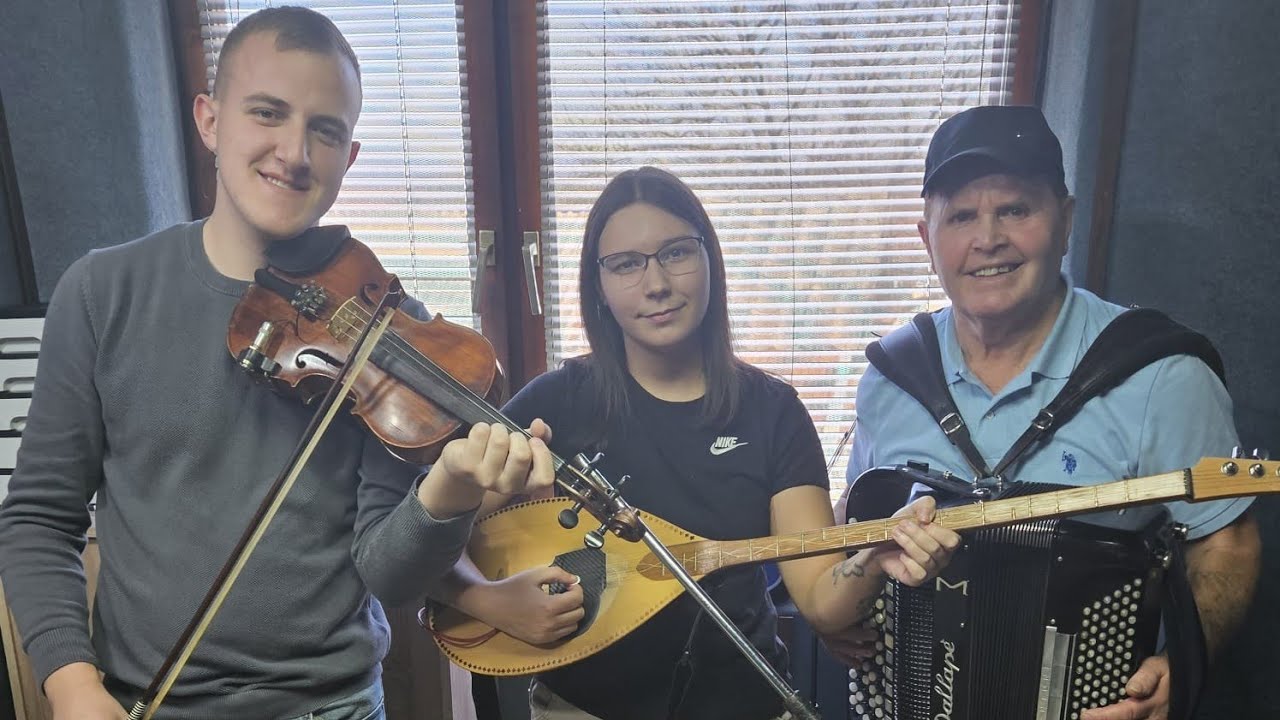 Kikan Petrovic - Danica Mijatovic - Mika Matic - Izvorno kolo 