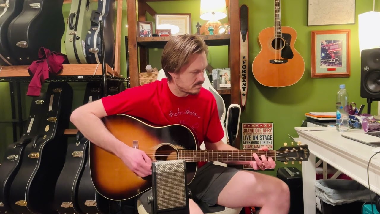 2025 Gibson Murphy Lab J-45 Banner 1942 Heavy Aged