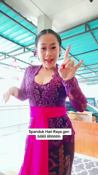 Ada yang tau artinya Spanduk hari raya??? #tripuspa #bali
