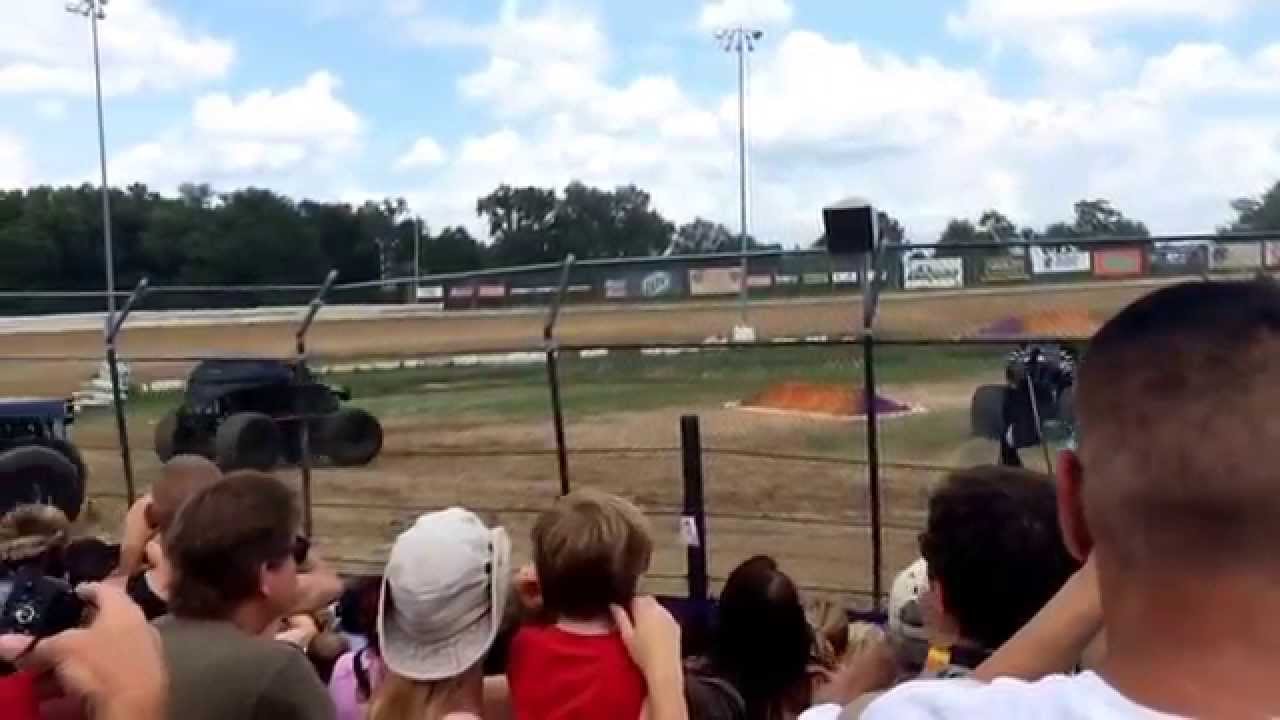 Monster Jam Ocala Florida Bubba Raceway Park 4 18 15 Youtube