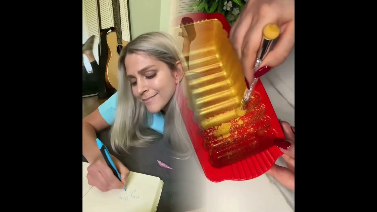 Happy Slugaversary everyone  🐌❤️ 