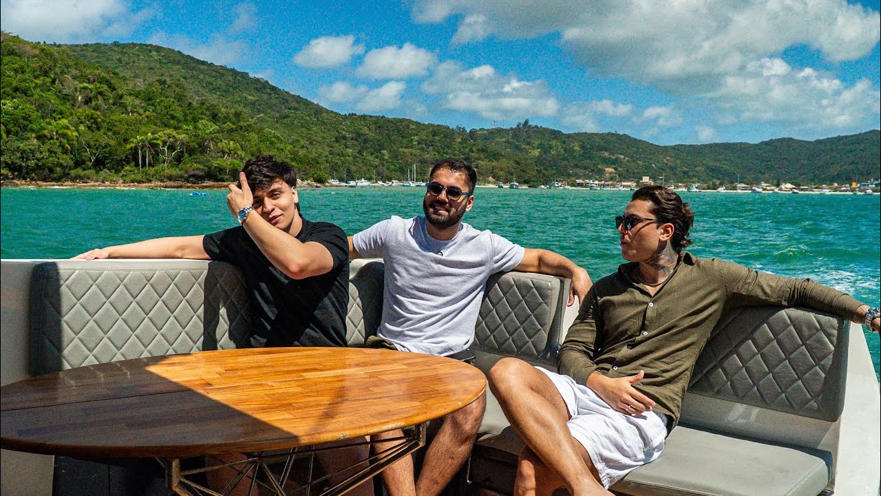 A vida em Balneário depois que vocês ficaram ricos jovem na internet