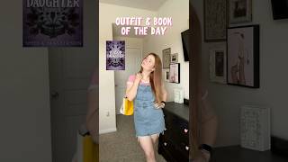 outfit & book of the day💕#outfitandbookoftheday #booklover #outfitoftheday #romancebooklover