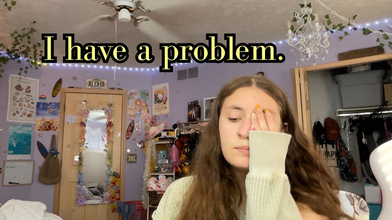 Self loathing spoiled girl spends 40 minutes unboxing stuff she bought to fill the void inside her