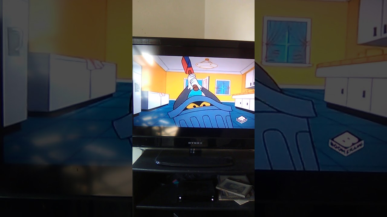 Jerry Saves A Female Fish and Pokes Tom With A Needle