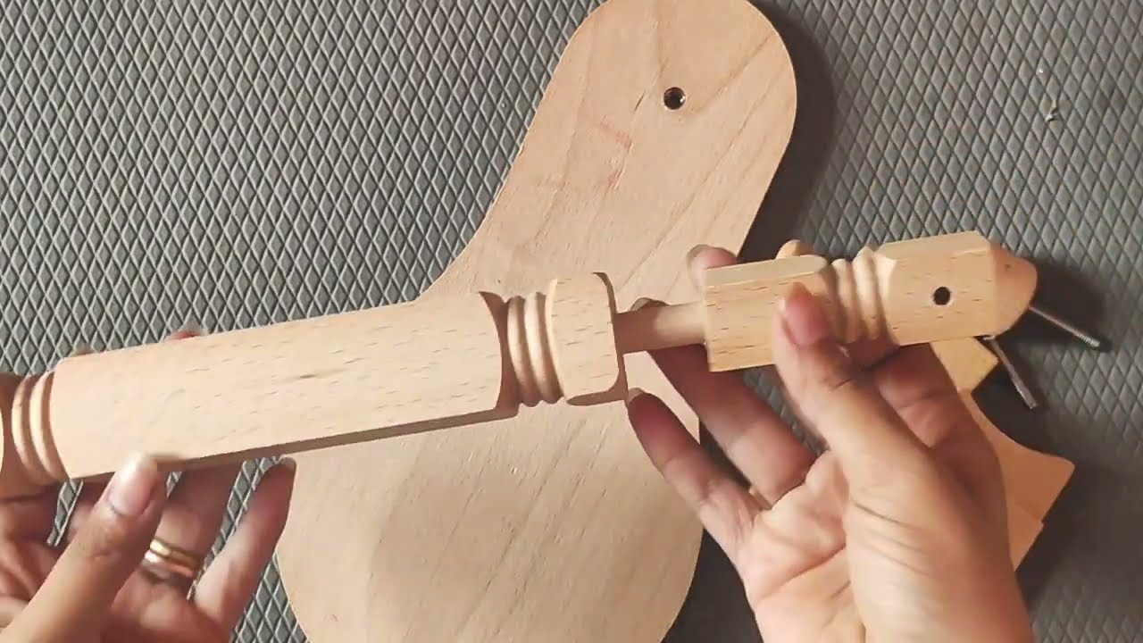 Embroidery Hoop Holder, Size Adjustable Rotated Embroidery Frame Stand for Most Sizes of Hoops