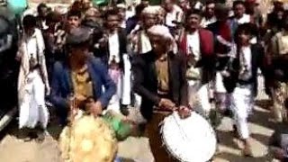 من عادات وتقاليد اليمن في الاعراس استقبال العرسان بالبرع والزوامل