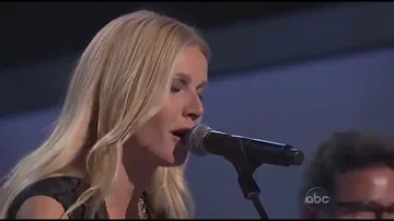 Did Gwyneth sing in Glee?