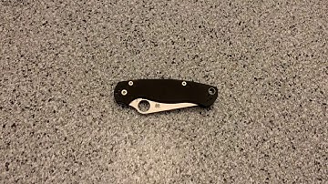 Knife Noob Ep. 3:  How to Spydieflick (aka Middle Finger Flick) a Knife