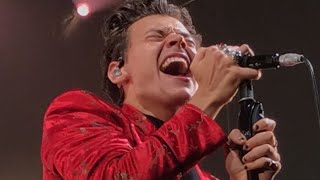 Harry Styles Singing Girl Crush in Tokyo, Japan