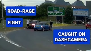 CRAZY ROAD RAGE CRASH &amp; FIGHT BMW Vs MINI CAUGHT ON DASH-CAMERA  MV60OCM CX16RVN MV60 OCM CX16 RVN