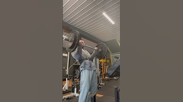 Heavy ez bar cheat curls