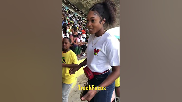 Sprint Queen Elaine Thompson Herah warmly greets🤗her fans @ CARIFTA Games 2022 #shorts #fans