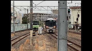 追いかけるように発車  201系ND615 奈良行き 227系SR?? 和歌山行き高田駅発車