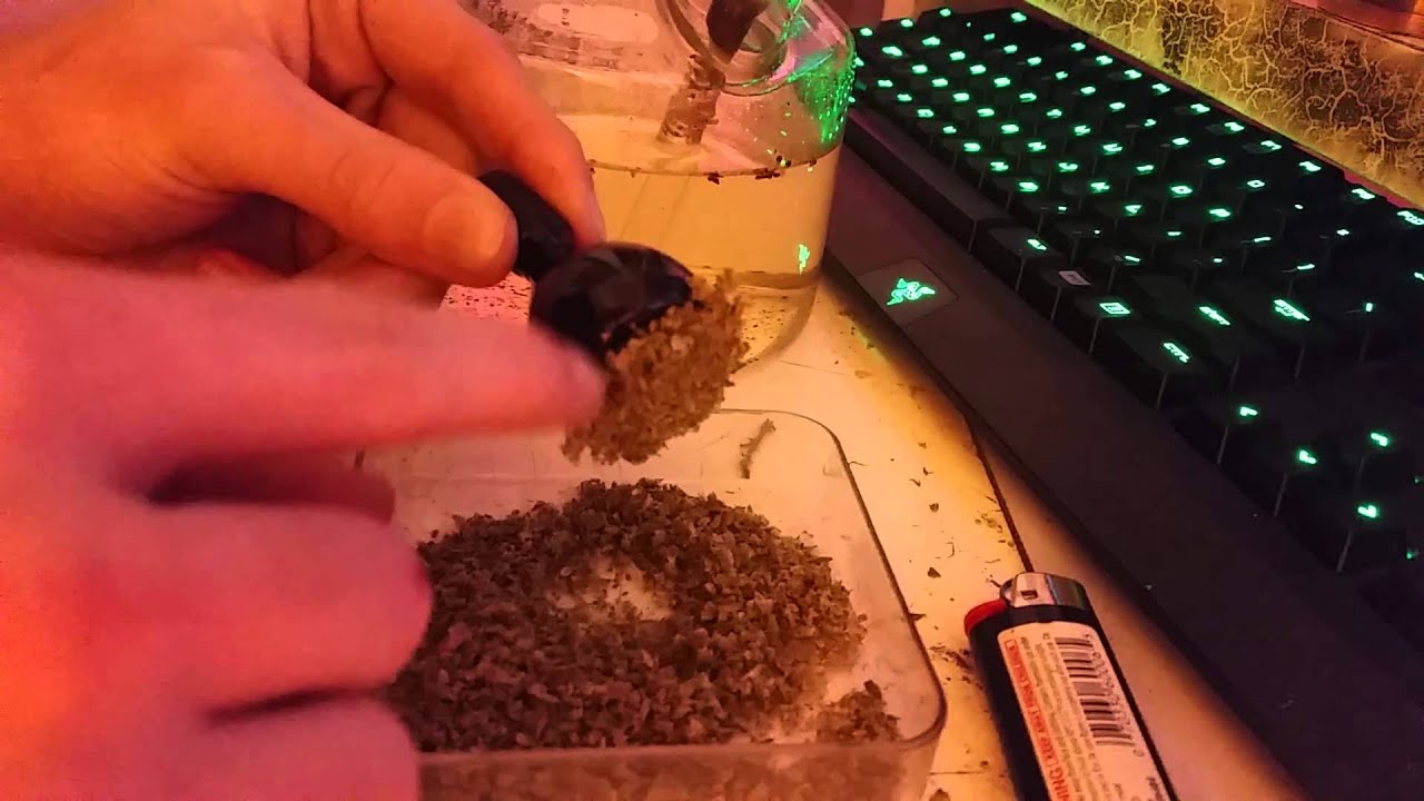 How to: pack a bowl like a pro - YouTube