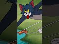 Tom &amp; Jerry em Português 🇧🇷 | Brasil | Não Fique Muito Confortável, Tom | #shorts |@WBKidsBrasil