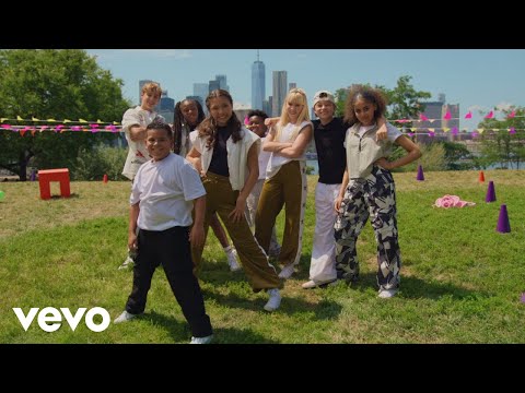 KIDZ BOP Kids - Ella Baila Sola (Official Music Video)