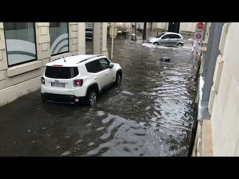 Fortes pluies à Saumur : des rues de la ville inondées