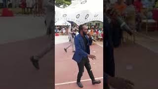 LATO CRESPINO - SURPREND CETTE FAMILLE DURANT LEUR MARIAGE