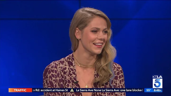 Lily Cowles on How Things are Heating Up on "Roswe...