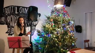 CozyCovers Live Session Part 2 | BIA RAY
Hello Christmas!🎄 BIA RAY (former CozyCovers) here! Part 2 of my surprise for you - a small Christmas concert / Live session that I got to do this year. Havent sang in front of a crowd for ages now, so I was a little nervous. Enjoy!
Part 1: https://www.youtube.com/watch?v=aRU5m4lvcvo&feature=youtu.be
Songs:
~ BTS Jimin - Promise
~ Michael Buble feat. Shania Twain - White Christmas
You can find me here:
📘Facebook: https://www.facebook.com/BiaRayPage
📸Instagram: https://www.instagram.com/biaa_ray/
🐦Twitter: https://twitter.com/biaa_ray
🎵️Instrumental 1 by Karaoke Academy International: https://www.youtube.com/watch?v=qa3q2ywpZFs
🎵️Instrumental 2 by Tracks Planet Karaoke: https://www.youtube.com/watch?v=nVx5wOMbDrs
See you next time!☀️
#livesession #BIARAY #CozyCovers #christmascovers #CoverbyBiaRay #merrychristmas CozyCovers Live Session Part 2 | BIA RAY
