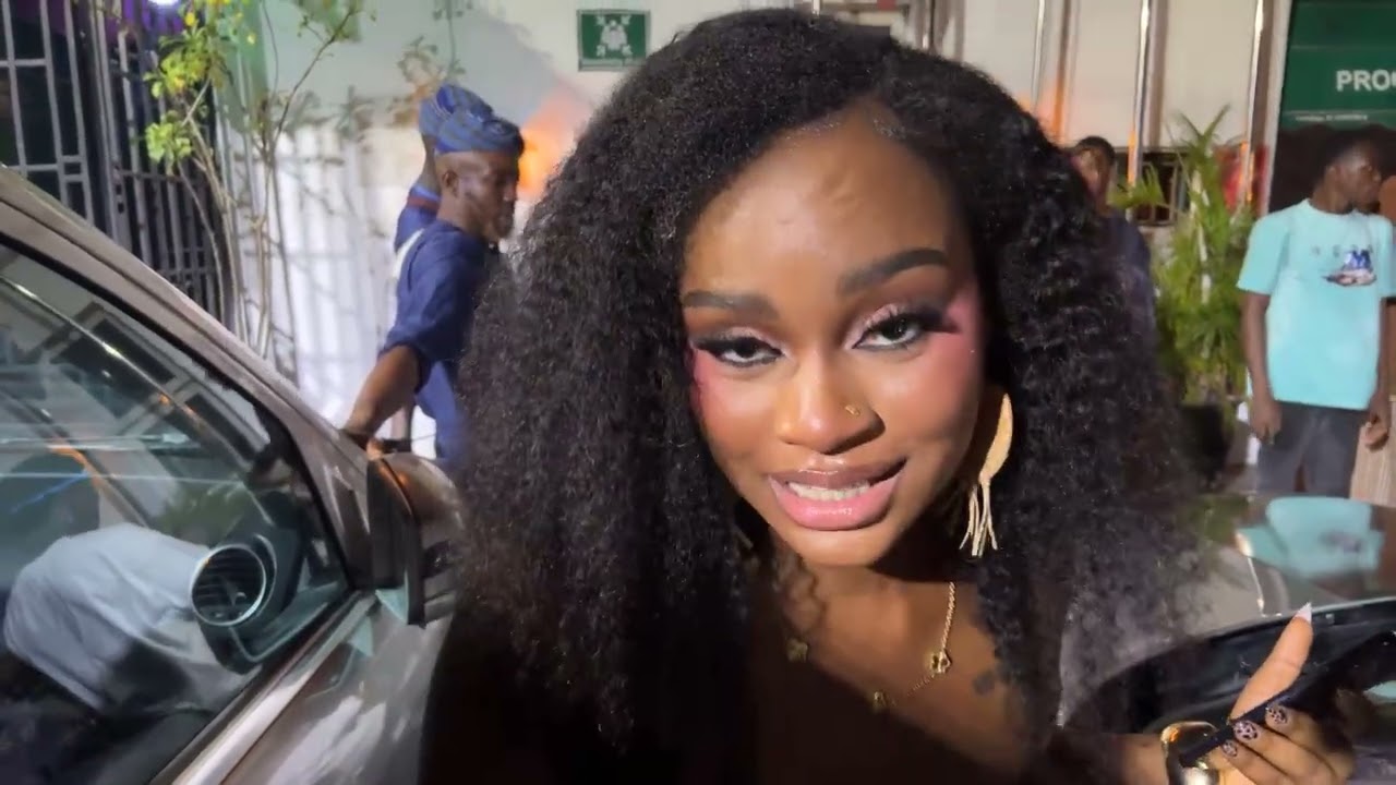 sheay x jo streamers pool party  (Part 3/11)