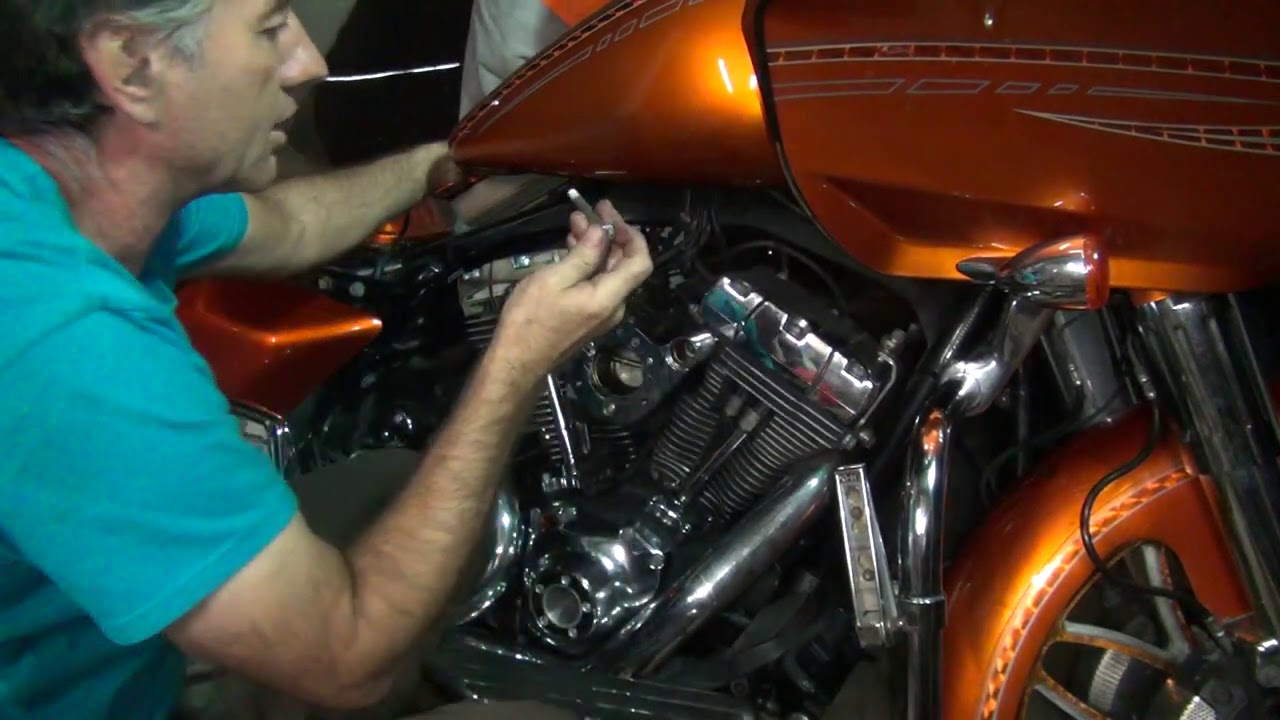 144 2011 roadglide find the motor noise FLT harley twin cam repair