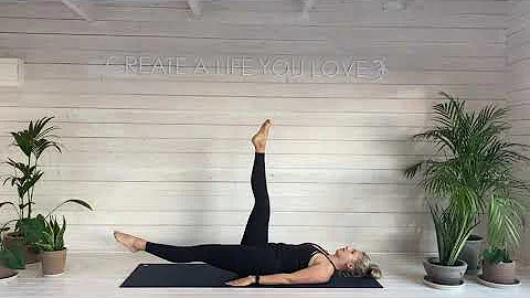 A warming core and body yoga flow with Maura