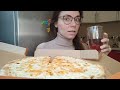 МУКБАНГ Додо пицца 🍕 Сырная / свекровь на заднем плане