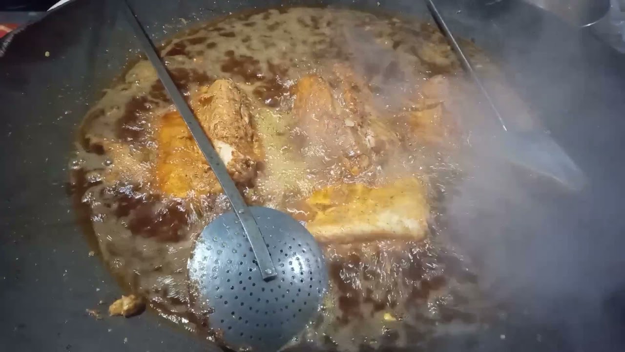 FISH EAT TIME IN SMOG WEATHER ENJOYING #Discoverusmanvlogs17