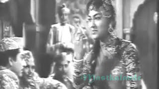 Song : badi mushkil se hum samjhe, hamse wo kya samjte hai.. movie:
zindagi ya toofan (1958) singers: asha bhosle, shamshad begum,
lyricists: nakhshab jarcha...