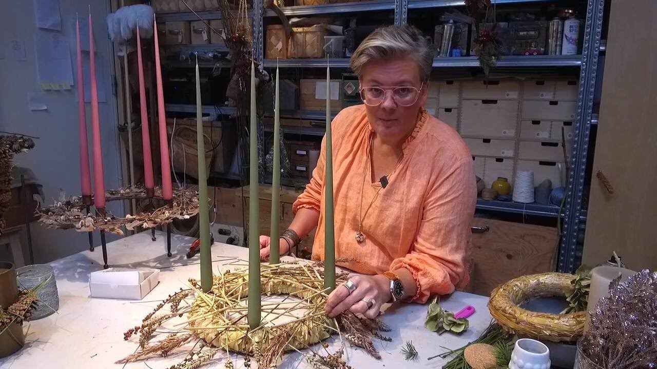 Blomstyerværkstedet laver adventskrans