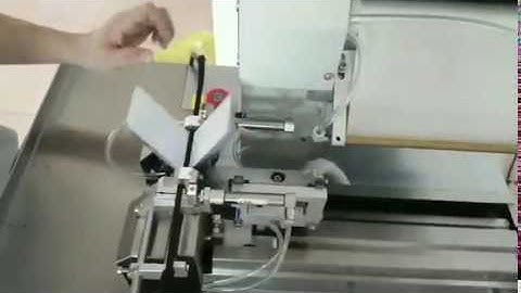 Cable fold labeling machine