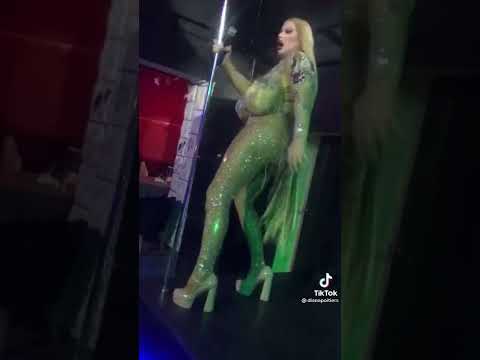 Damızlık Striptiz Show :)))