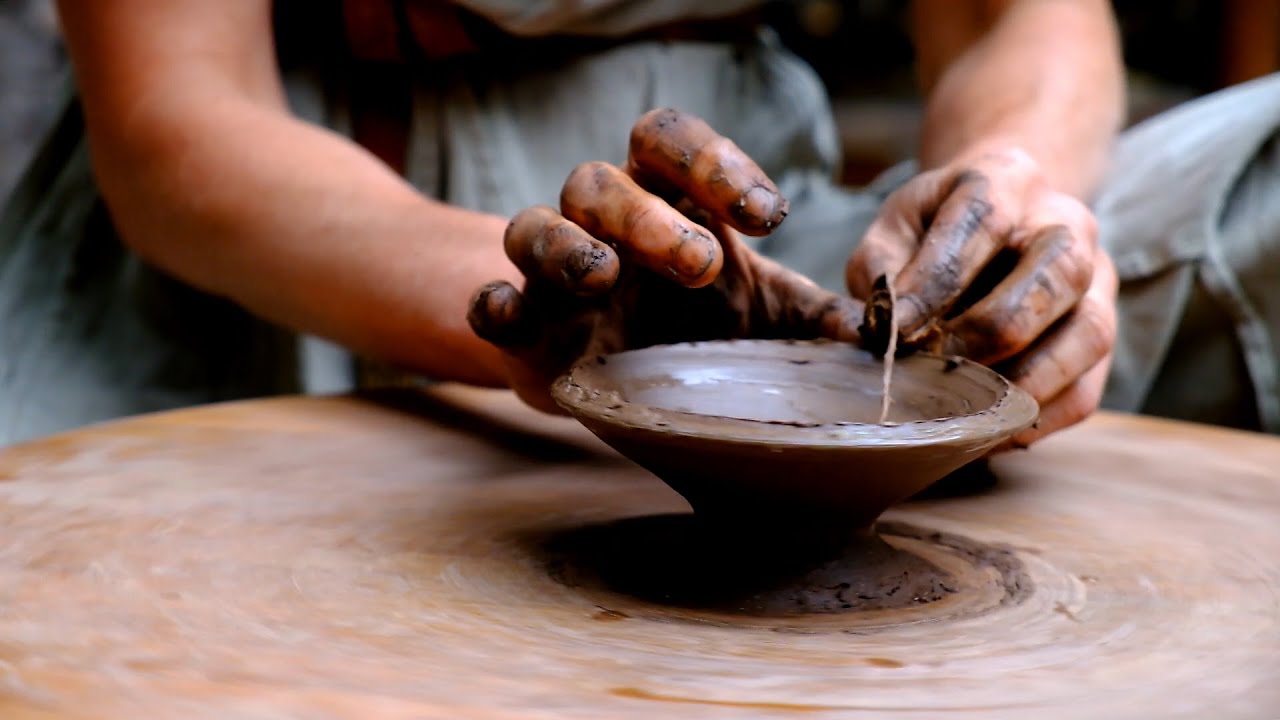 Slow Wheel A pot and a lid made on a slow wheel - YouTube