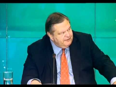 ვენიზელოსი ლაგარდის აკრიტიკებს