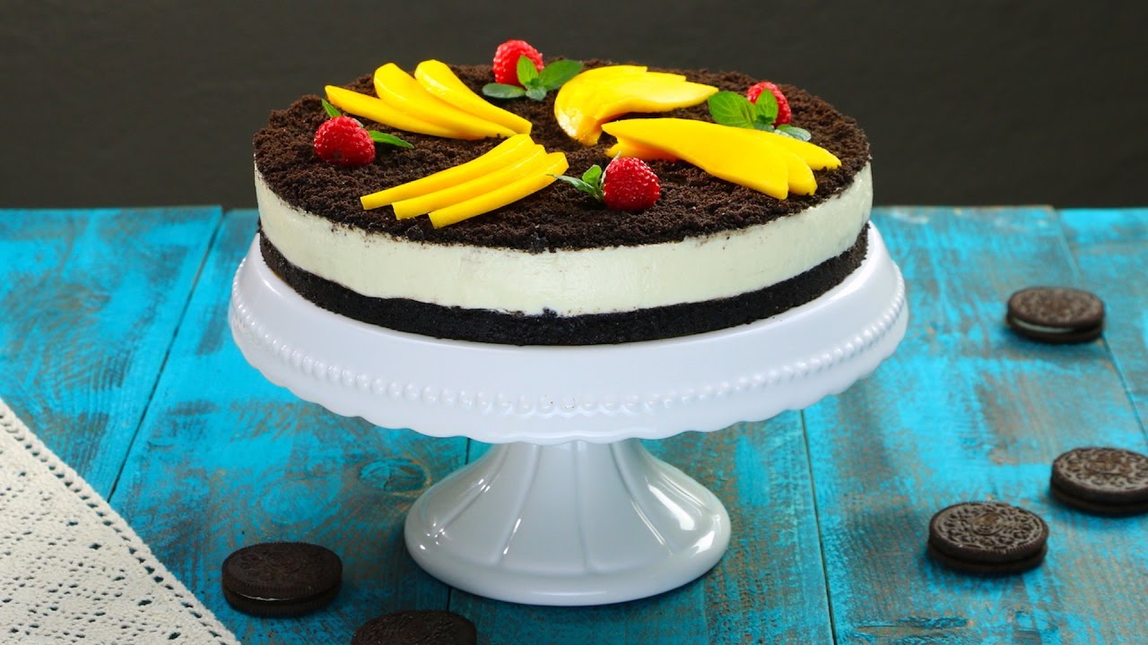 Giant Oreo Cookie Cake – Gonna Need A Bigger Cookie Jar