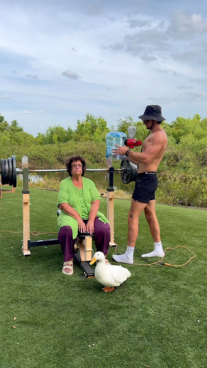 NONNIE TRYS HIGHDRATION JUG