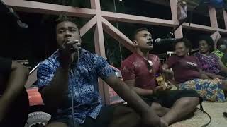 Video thumbnail of "Voqa kei Waitadralagi _ Au moce ena bogi Sigidrigi (Lyrics)"